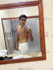 JOVEN DELGADO TATUADO CON UN VERGON RICO - FOTO 8