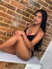 LUNA UNA POLLA ASI UNA BB LLEGANDO A DARTE EL MEJOR PLACER COMPLACIENTE 100K - FOTO 9