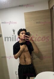 SERIO Y DISCRETO, DE PASO POR LA CIUDAD, CON GANAS DE PASARLA BIEN - FOTO 8