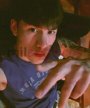 CHAVITO DE 23 AÑOS SUPER CACHONDO Y RESPETUOSO CON UNA RICA VERGA - FOTO 4