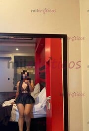 GUERITA LINDA NALGAS BIEN PARADAS Y CLITORIS CERRADITO QUE APRIETA - FOTO 8