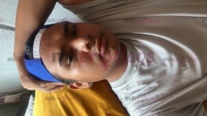 JOVEN PASIVO Y SUMISO OFRECIENDO SUS SERVICIOS - FOTO 2
