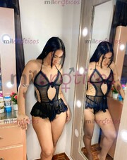 DOS RICAS FLACAS PARA TRÍO MI AMIGA Y YO MAMADA AL NATURAL FUL PERRAS PROMOCIÓN - FOTO 9