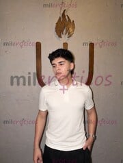 CONTENIDO, DISPUESTO, JOVEN COMPLACIENTE - FOTO 9