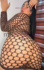 HOLA ME LLAMO CAMILA, SOY UNA CHICA AMOROSA, EDUCADA Y COMPLACIENTE - FOTO 1