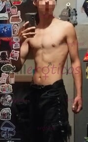 CHICO GUAPO, DELGADO, COMPLACIENTE, SERVICIAL Y DISPUESTO A TODO - FOTO 2