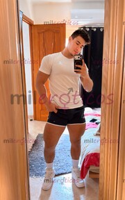 ATLÉTICO JOVEN DOTADO, DISCRETO Y COMPLACIENTE - FOTO 6