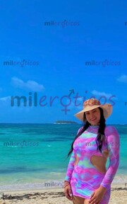 MUJER CALIENTE EN BUSCA DE LUJURIA Y PLACER CON UNA GRAN COLA Y SENOS LINDOS - FOTO 1