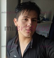 MUY CALIENTE Y COMPLACIENTE EN LA CAMA Y CON FETICHES INCREIBLES - FOTO 4
