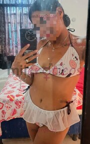 TU FLAQUITA CALIENTE FOGOSA Y ARRECHA CON GANAS DE MAMAR TU VERGA BIEN PROFUNDO - FOTO 5