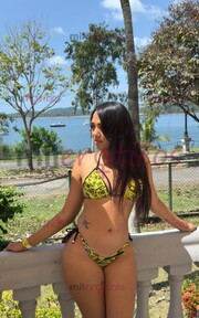 AMOR ESTOY DE PASO Y NUEVA EN TU CIUDAD, PETIT CARISMATICA - FOTO 1