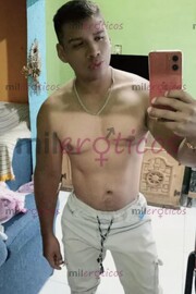 MORENO CALIENTE VARONIL A TUS ORDENES COMPLACIENTE LECHE NALGÓN Y GUAPO - FOTO 3
