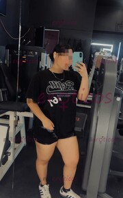 LLEGANDO POR PRIMERA VEZ A TU CUIDAD MUJER ESTRECHA Y TIMIDA - FOTO 3