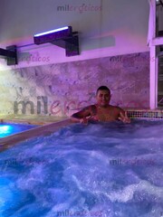 HOMBRE REALIZA MASAJES EN TODO TU CUERPO PLACER SENSUALIDAD Y EROTISMO Y LLAMA - FOTO 10