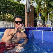1,80 M, CUERPO ATLÉTICO Y UNA TENTACIÓN DIFÍCIL DE OLVIDAR - FOTO 2