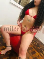 UMA GATA SAFADA E BEM QUENTE, ADORO ANAL - FOTO 1