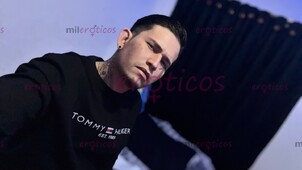 HOLA ME LLAMO DAVID JOVEN BLANCO LECHERO FETICHISTA DOMINANTE DISPONIBLE PARA TI - FOTO 1