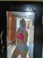 UN ENCUENTRO CON LA RUBIA DE OJOS VERDES Y SU ENCANTO - FOTO 1