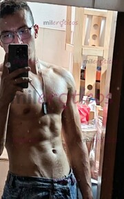 SOY UN JOVEN DE 20 AÑOS DISPUESTO A CUMPLIR TUS FANTASÍAS Y TUS DESEOS MÁS SUCIO - FOTO 1