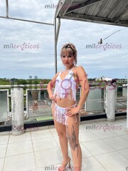 UNA MUJER ELEGANTE, SEGURA Y CON UNA MIRADA CAPAZ DE DESPERTAR TU CURIOSIDAD - FOTO 3