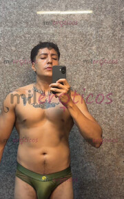 CHAVO DISCRETO MEGA CALIENTE LISTO PARA DARTE HASTA PARA LLEVAR - FOTO 3