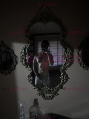 PAISA BLANCO TATUADO, CON VERGA GRANDE, ACUERPADO Y CON UNA ACTITUD CHIMBA. - FOTO 2