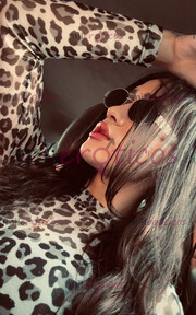 PERREIRANA DE PASO CON GANAS DE MUCHO SEXO - FOTO 1
