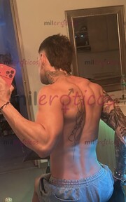 HEY , JOVEN TATUADO ATLÉTICO LISTO PARA COMPLACERLO - FOTO 4