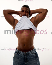 MASAJISTA (MASAJES RELAJANTES, DEPORTIVO, O ERÓTICO) - FOTO 3