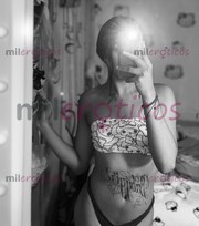 FLAQUITA Y DELGADITA PARA SACARTE TODA LA LECHITA - FOTO 1