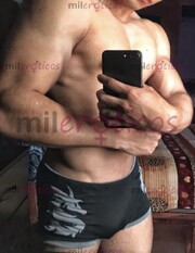 MUCHACHO GUAPO PARA CUMPLIR TUS FANTASÍAS - FOTO 3