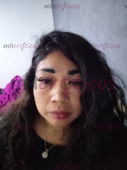 CHICA BISEXUAL DE CABELLO NEGRO CHINO DE PIERNAS TORNEADAS - FOTO 2