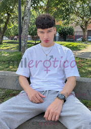 DISPONIBLE AHORA. CHRISTOPHER. FETICHISTA VERSÁTIL. - FOTO 10