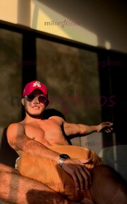 FLACO ACTIVO CON LA VERGA LISTA PARA LLENARTE EL CULO DE LECHE - FOTO 10