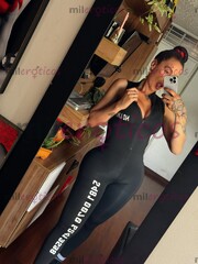 SI BUSCAS FEMINIDAD ROSTRO Y CUERPO DE MUJER ACA ESTOY PARA COMPLACERTE - FOTO 2