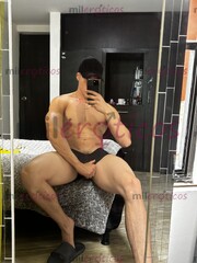 JOVEN DECENTE , ATLÉTICO Y MUY EDUCADO DE PASO POR LA CIUDAD . - FOTO 9