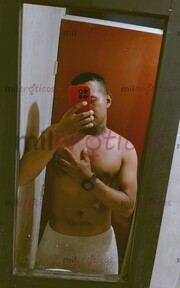 MORENITO COMPLACIENTE DISPUESTO A CUMPLIR TUS LUJURIOSOS DESEOS - FOTO 1