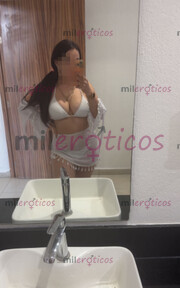 HERMOSA CHAVA CULONA Y CADERONA, TETAS REDONDITAS Y PARADITAS - FOTO 1