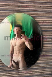 JOVEN CON MUCHAS GANAS DE DIVERTIRSE SOY NUEVO EN ESTO ESPERO CAERLES BIEN. - FOTO 4