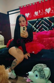 HERMOSA CHICA VIP CON VAGINA JUGOSA Y ESTRECHITA - FOTO 4