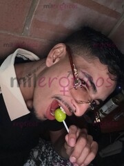 ATRACTIVO, MASCULINO Y CON LA PICARDÍA QUE TE DEJARÁ CON GANAS DE MÁS - FOTO 1