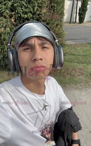 TWINK UNIVERSITARIO CALIENTE Y DISPUESTO A COMPLACERTE - FOTO 8