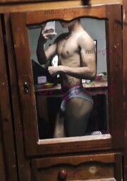 COLÁGENO LINDO CON UN LINDO Y REDONDO TRASERO - FOTO 4