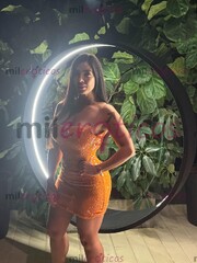 PROFESORA COLOMBIANA DE TETAS GRANDES Y CUERPO DE MODELO - FOTO 2