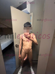 SINGLE FLACO VERGON MÓNTATE EN MI VERGA DURA - FOTO 8