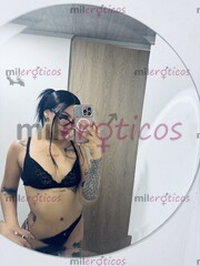 CHICA NUEVA EN LA CUIDAD, TATUADA CON CUERPO NATURAL - FOTO 3