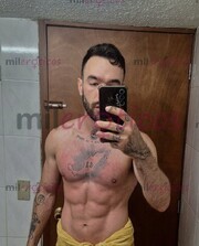 HOMBRE GUAPO ATLÉTICO ALTO LISTO PARA TI - FOTO 3
