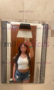 CHICA SÚPER PETIT COMPLACIENTE DISCRETA Y JUGUETONA - FOTO 4