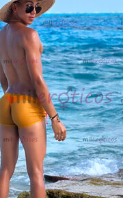 PASIVO, SEXY AMOROSO Y COMPLACIENTE. DISPONIBLE PARA HOMBRES SOLVENTES. - FOTO 2