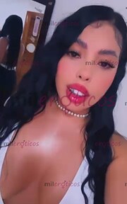TU PELINEGRA CALIENTE Y JUGUETONA TRATO DE NOVIOS - FOTO 5